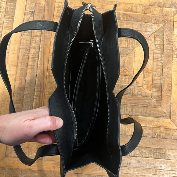 Pixie Mood Black pebbled tote bag with matching pouch - Picture 9 of 11